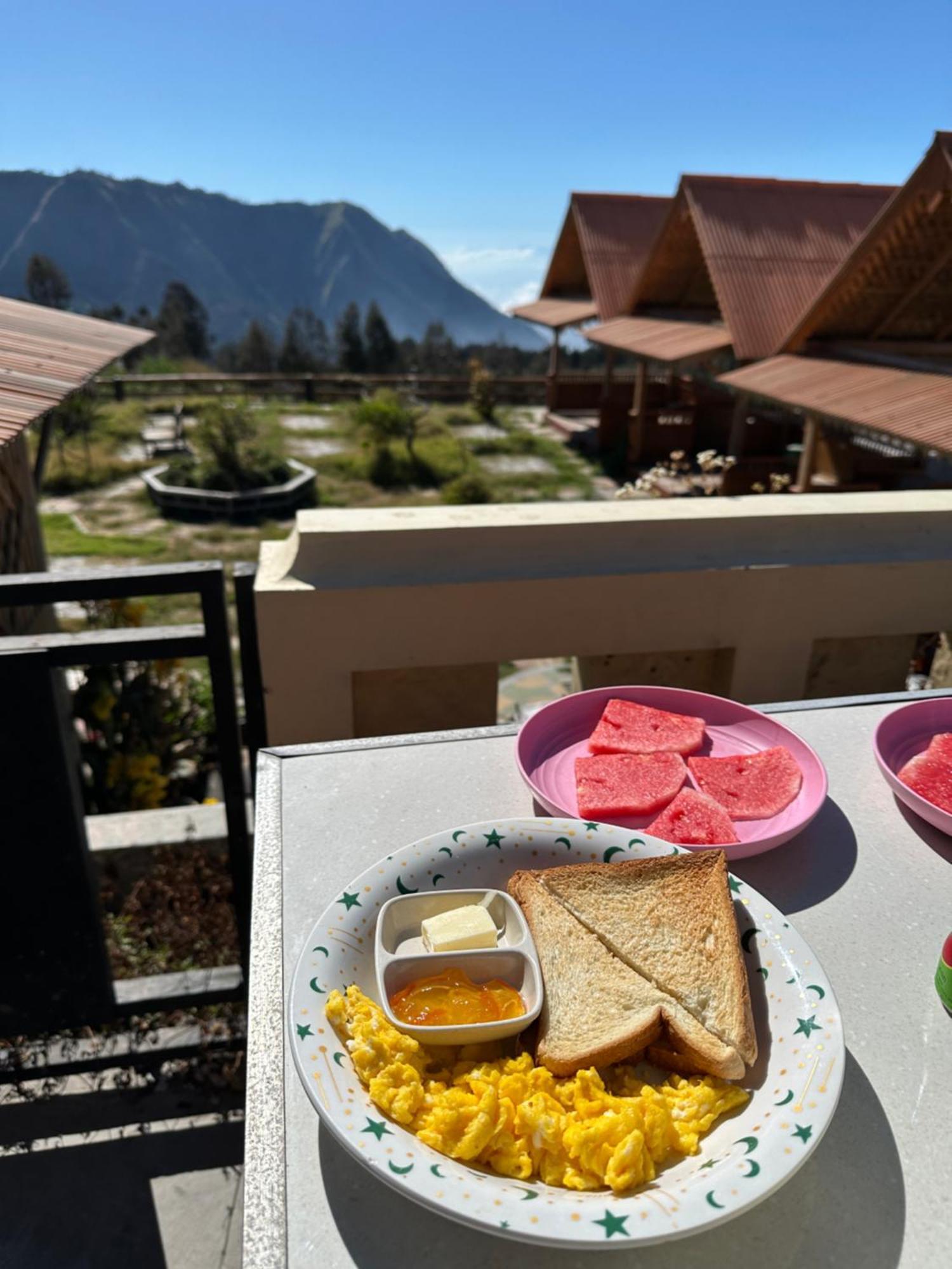 Good Karma Bromo Guesthouse Eksteriør billede